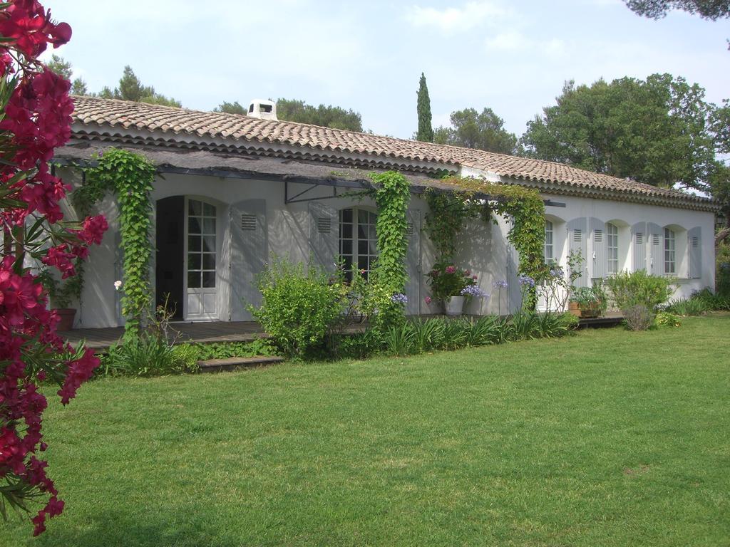 Le Mas De Notre-Dame Bed and Breakfast La Londe-les-Maures Rum bild